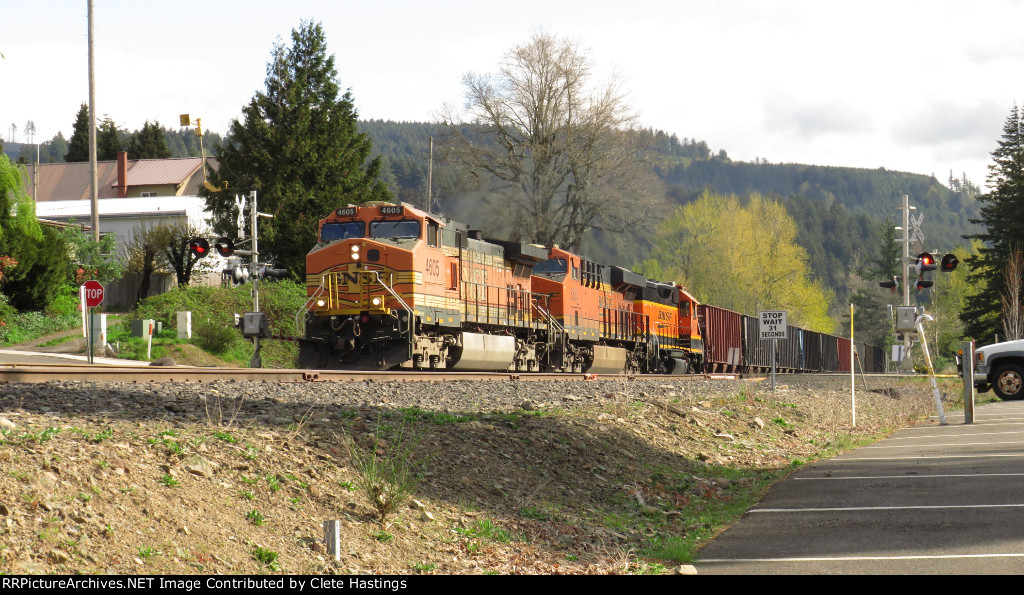 BNSF 4605 with a GEVO and a geep westbound